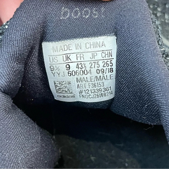 Adidas ultra boost mens 9.5 - Picture 3 of 5